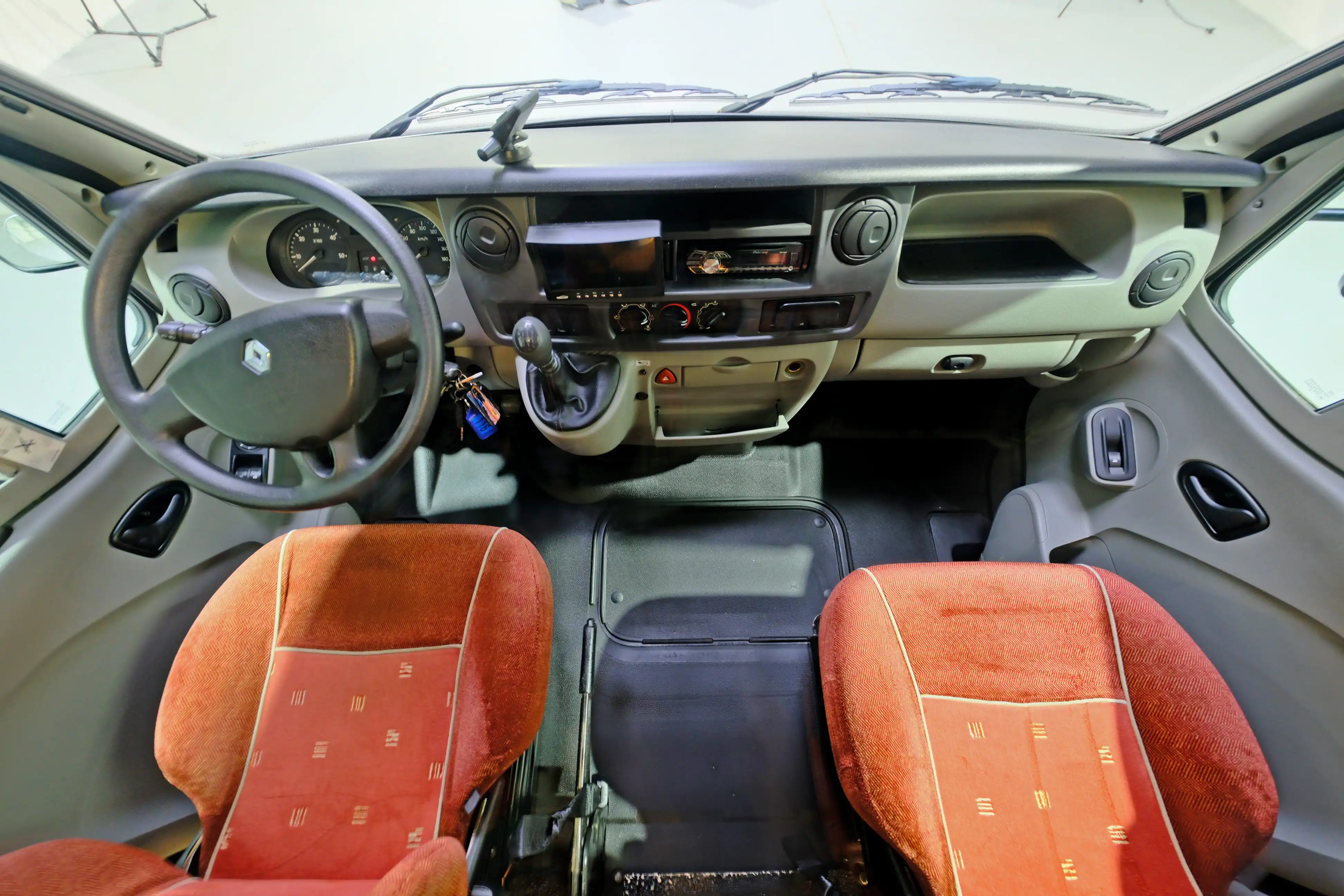 BUERSTNER Delfin Performance T 700 - Ansicht 5